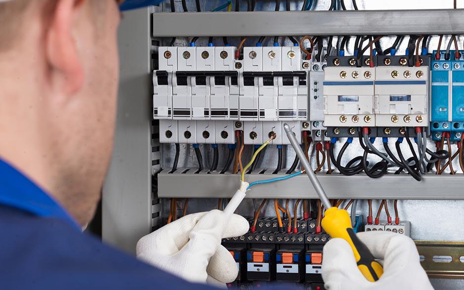 recherche électricien Suresnes